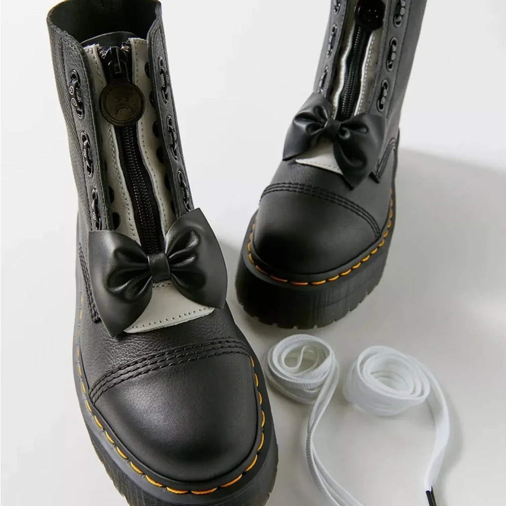 Dr. Martens | Sinclair Lazy Oaf Leather Platform Boots - Picture 6 of 11